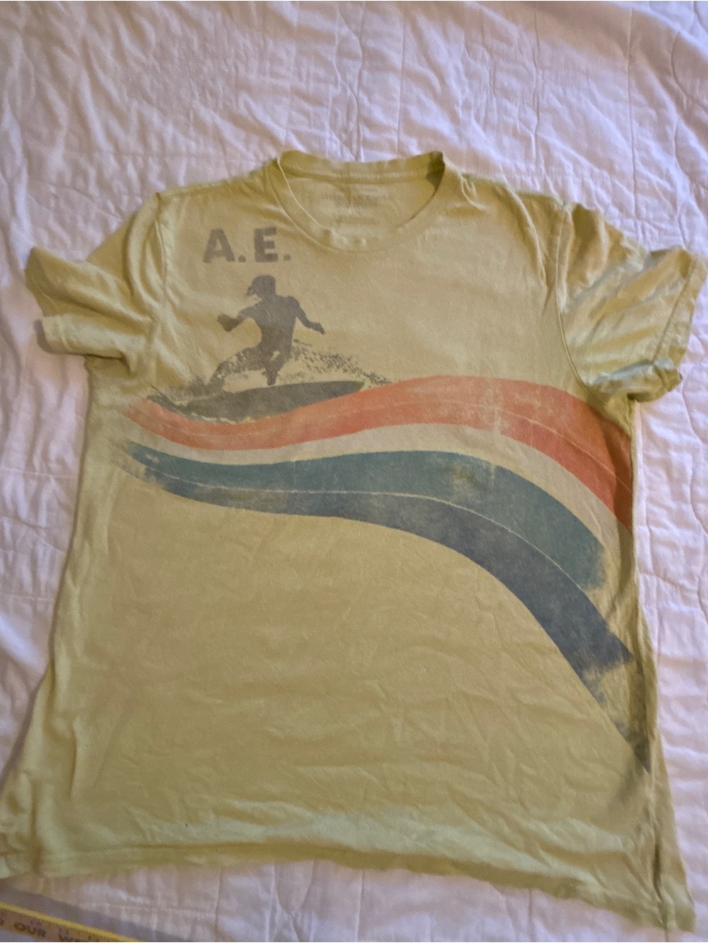 American Eagle Outfitters Light Yellow Crew Neck Tee